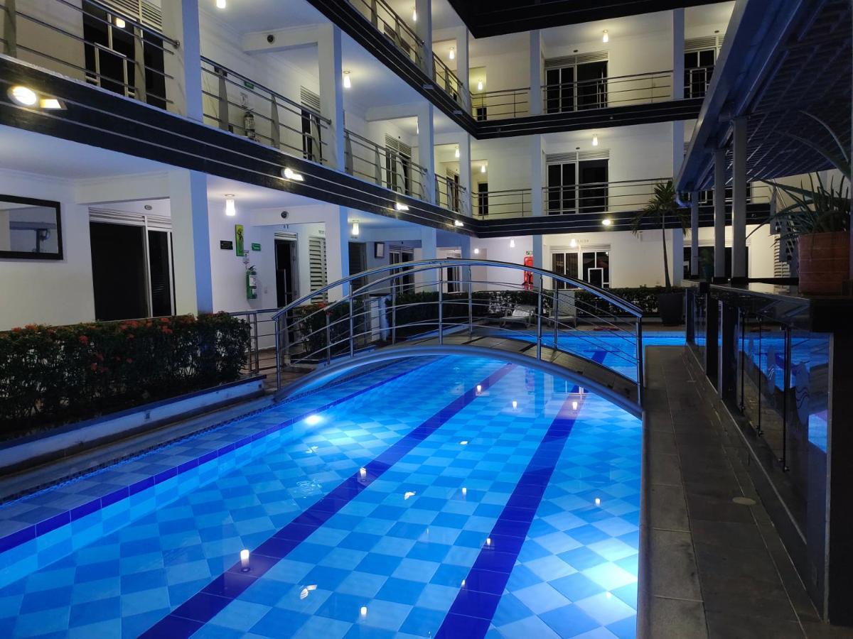 Confort Plaza Hotel Villavicencio Esterno foto