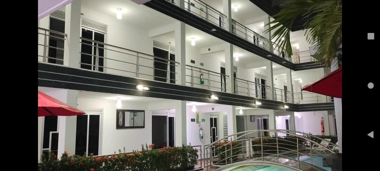 Confort Plaza Hotel Villavicencio Esterno foto