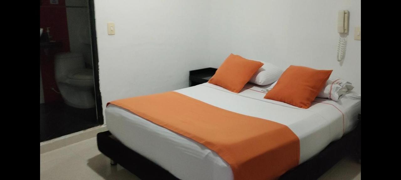 Confort Plaza Hotel Villavicencio Esterno foto
