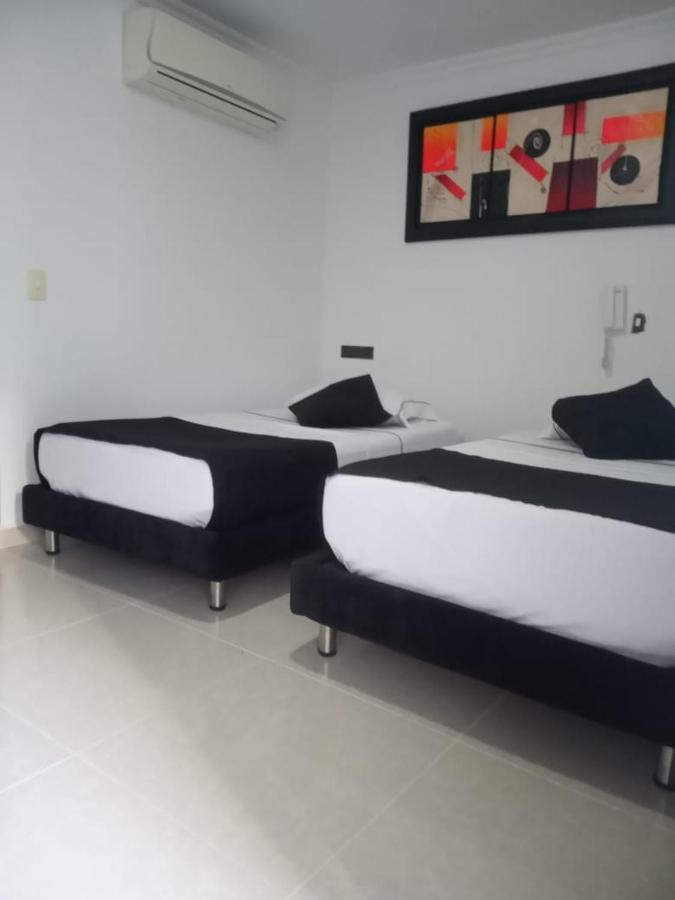 Confort Plaza Hotel Villavicencio Esterno foto