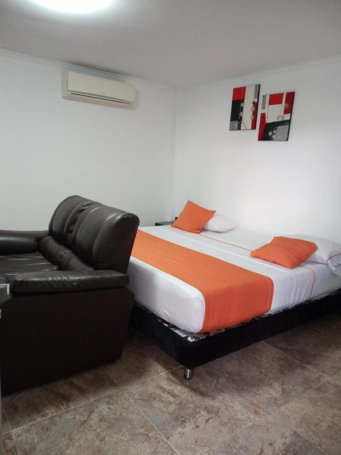Confort Plaza Hotel Villavicencio Esterno foto