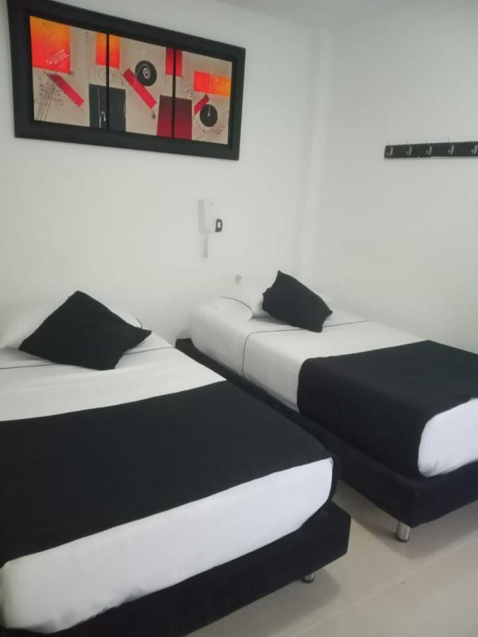 Confort Plaza Hotel Villavicencio Esterno foto